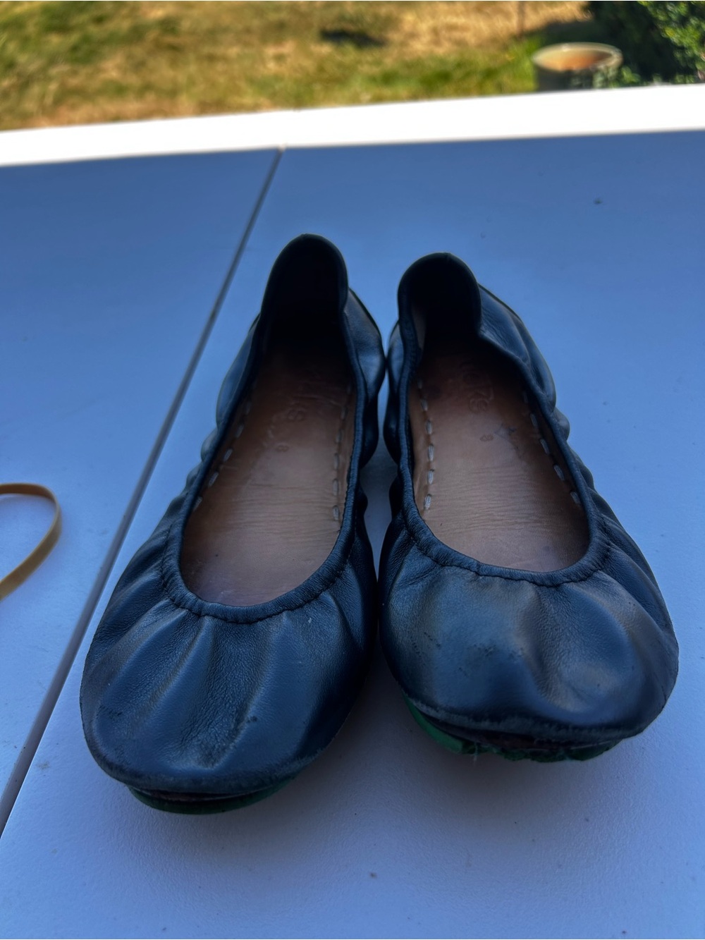 Tieks by Gabriel Women's Black with Green bottom Ballet Flats Size 8 - Picture 9 of 16